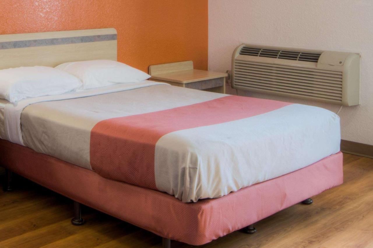 Motel 6-Niantic, Ct - New London Eksteriør billede