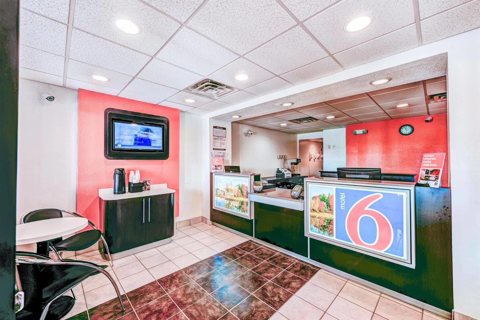 Motel 6-Niantic, Ct - New London Eksteriør billede