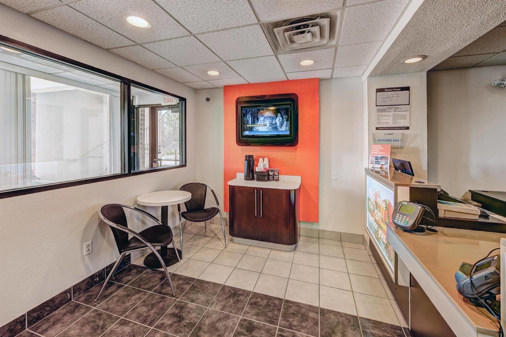 Motel 6-Niantic, Ct - New London Eksteriør billede